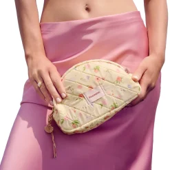 Maanesten Makeup Bag Medium Roses and Shells Toalettmappe Pastellgul