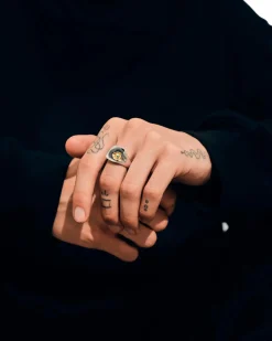 Tom Wood Mined Ring Large Emerald Ring Sølv