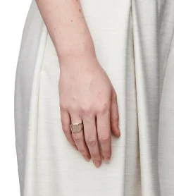 Tom Wood The Cushion Goldtop Ring Gull